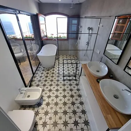 Casa Gudilia, Luxury Charming House, Bbq & Jacuzzi * Las Cruces (Canary)